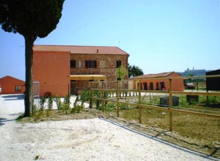 Conero Ranch Guest House Porto Recanati Exterior photo